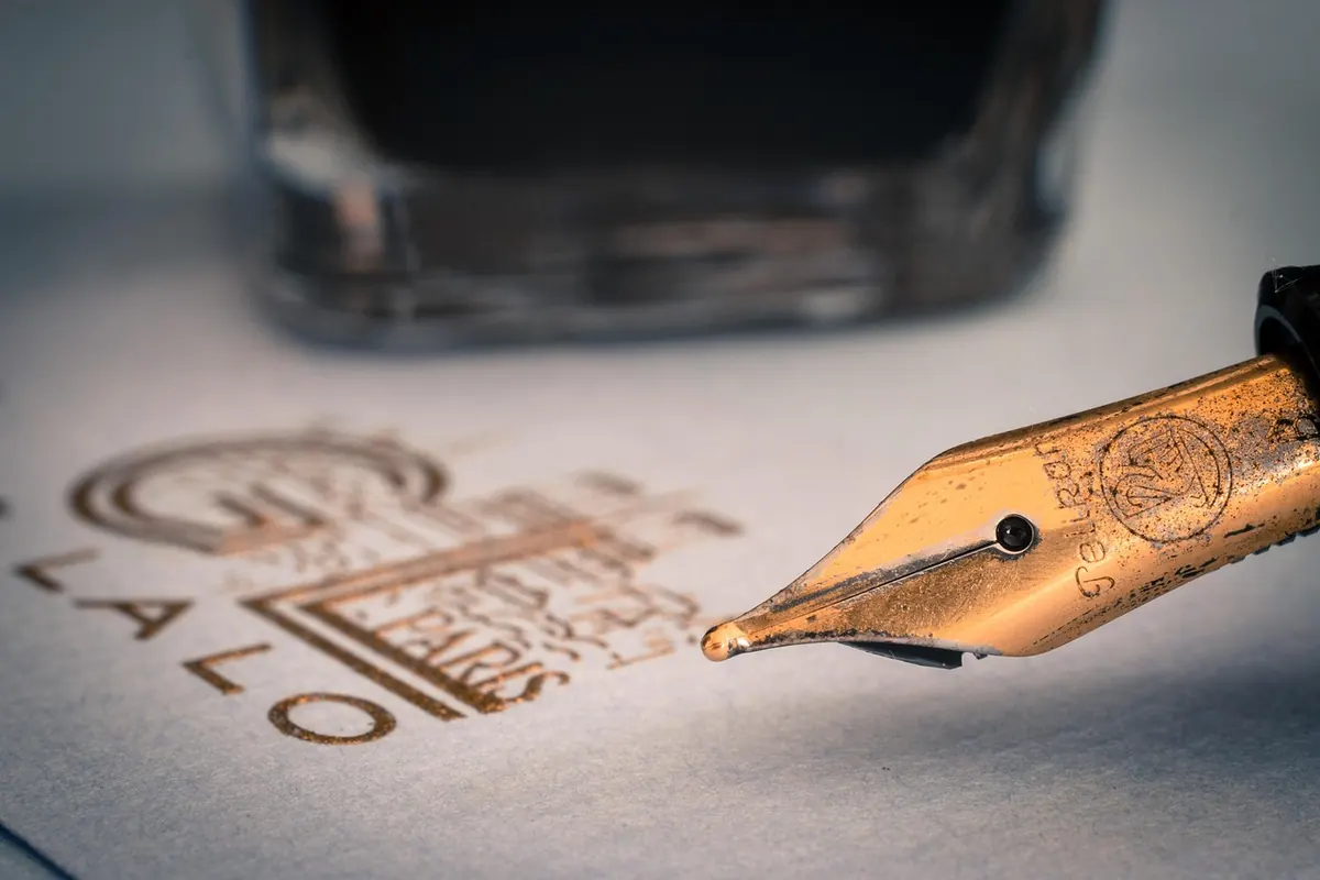 How to Start a Neighborhood Letter Writing Club